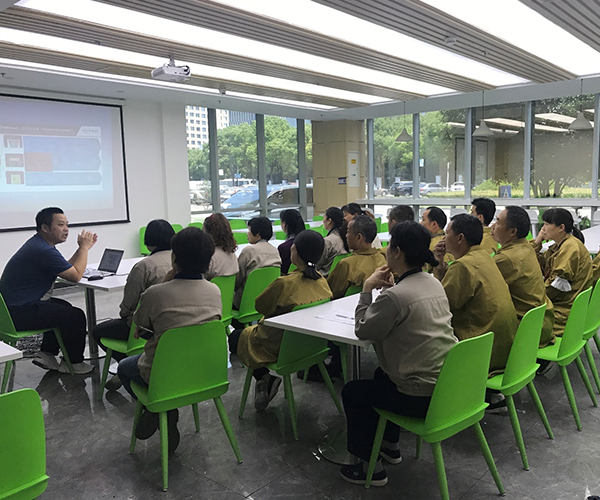 崗位培訓 on-the-job training